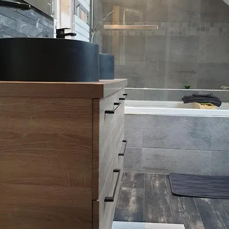 80m² Proche Frontiere Belge, Jardin Privatif, Terrasse, Inclus, 2 Chambres, Wifi - Fr-1-510-133 *