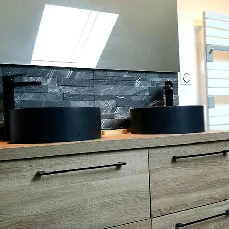 Prázdninový dům 80m² Proche Frontiere Belge, Jardin Privatif, Terrasse, Inclus, 2 Chambres, Wifi - Fr-1-510-133 *